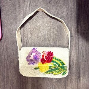 Tik Tok Viral TJ Maxx Marshalls Beaded Shoulder Bag Purse White Floral Flowers